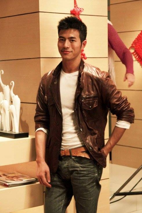 李家佑的第一张照片--九龙认干亲服务网