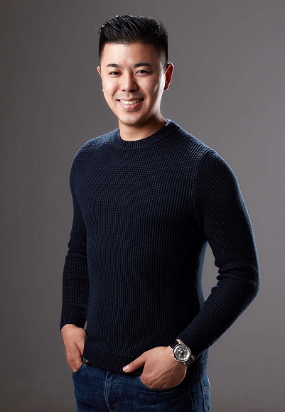 戏如人生的第一张照片--九龙认干亲服务网