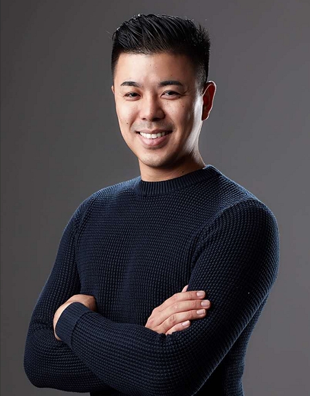 戏如人生的第三张照片--九龙认干亲服务网