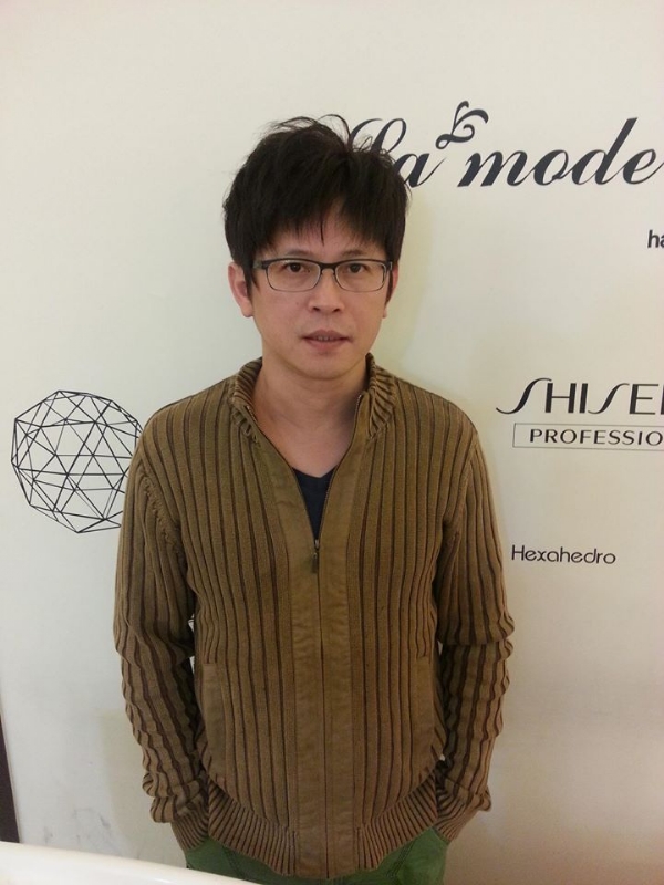 陈道明的第七张照片--九龙认干亲服务网