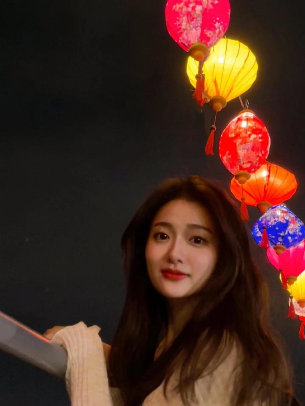 陈雯雯的第一张照片--九龙认干亲服务网